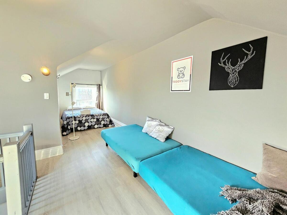 Apartment Downtown 3 Bedrooms - 1 Free Parking